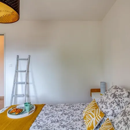 Feriehus L Beau D Hier